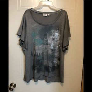 Cato's 22/24 Gray bat sleeve T-shirt